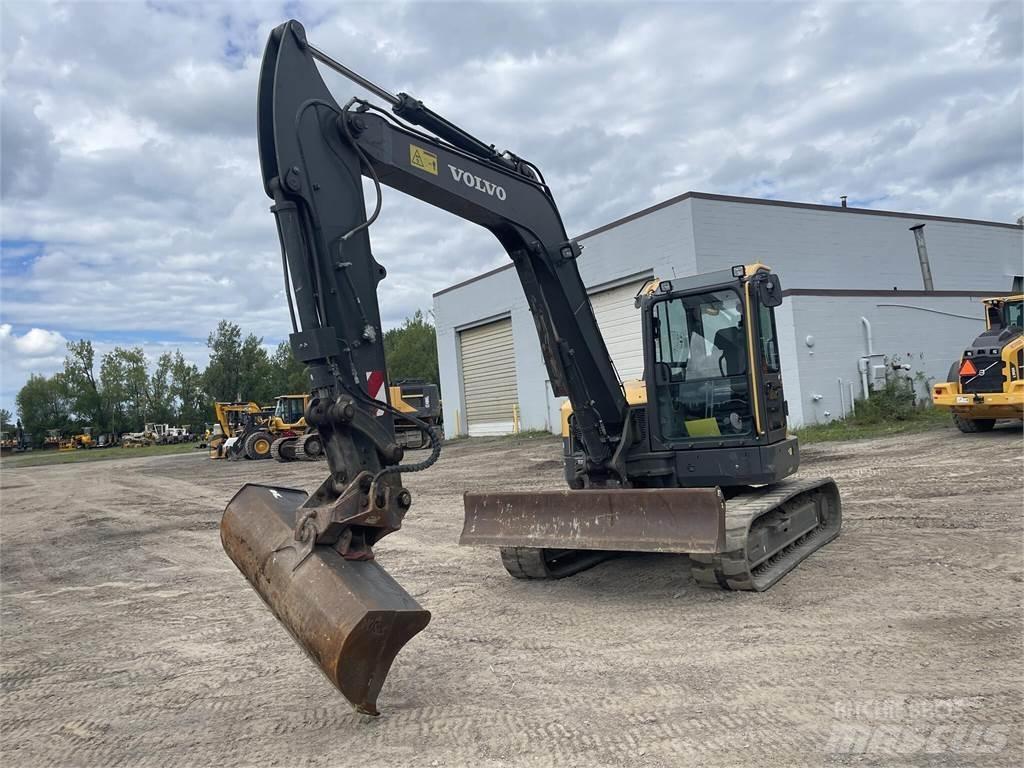 Volvo ECR88D 대형 굴삭기 29톤 이상
