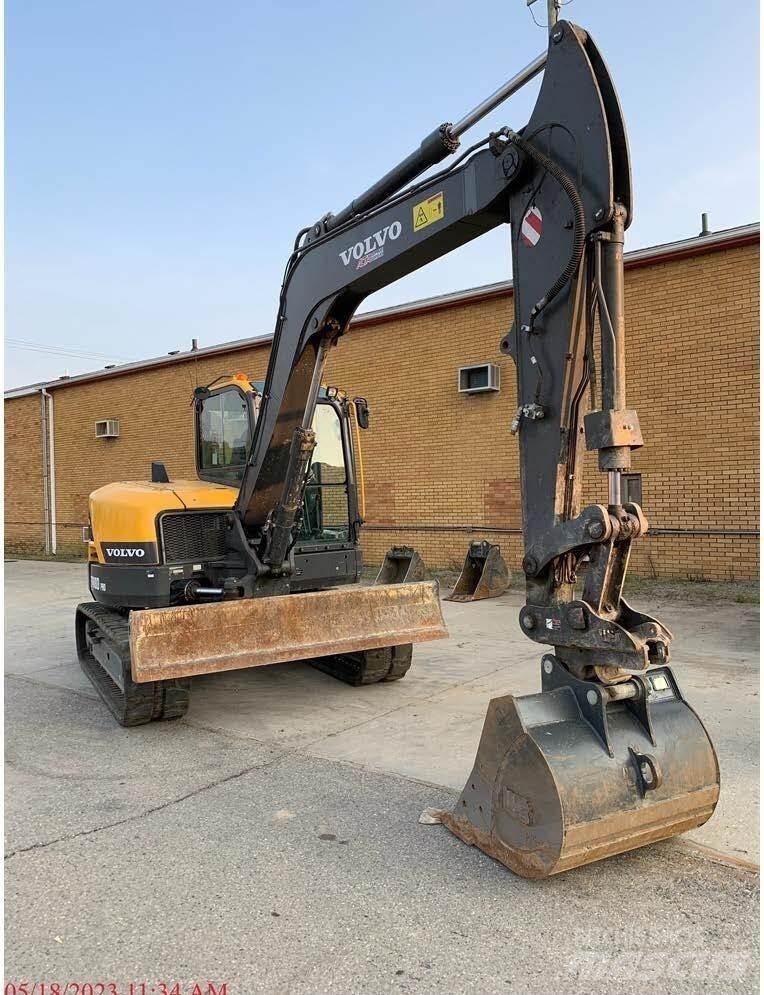 Volvo ECR88D 대형 굴삭기 29톤 이상