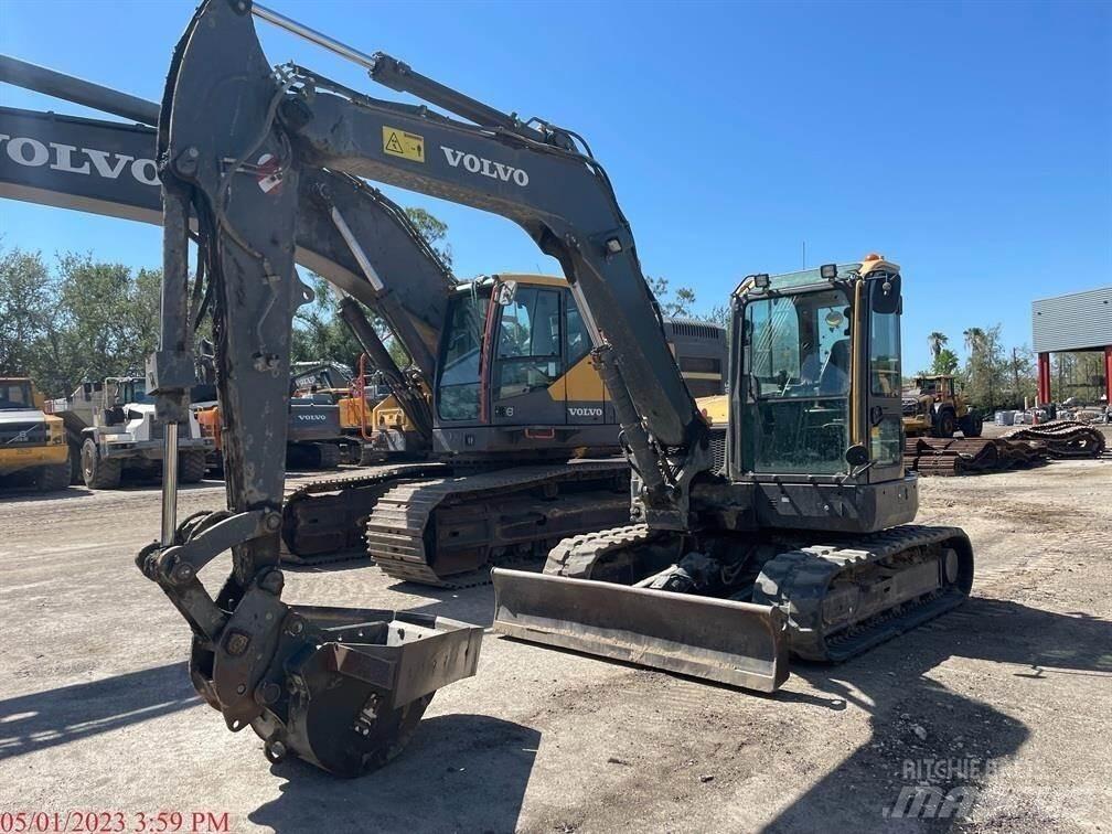 Volvo ECR88D 대형 굴삭기 29톤 이상