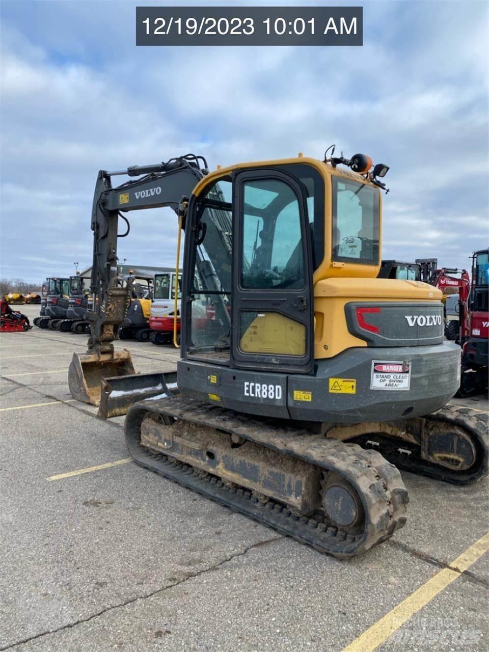 Volvo ECR88D 대형 굴삭기 29톤 이상