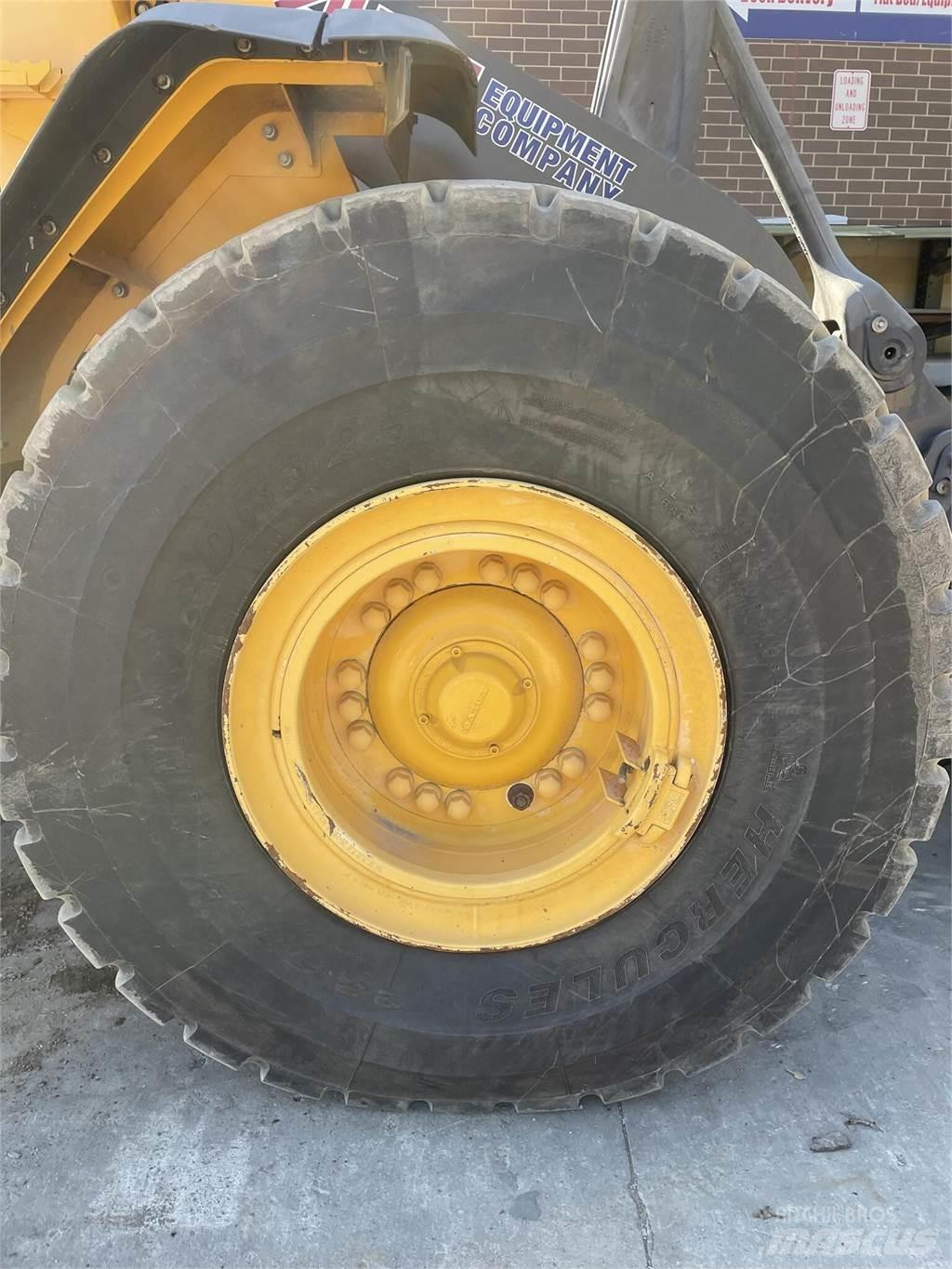 Volvo L110H  휠로우더