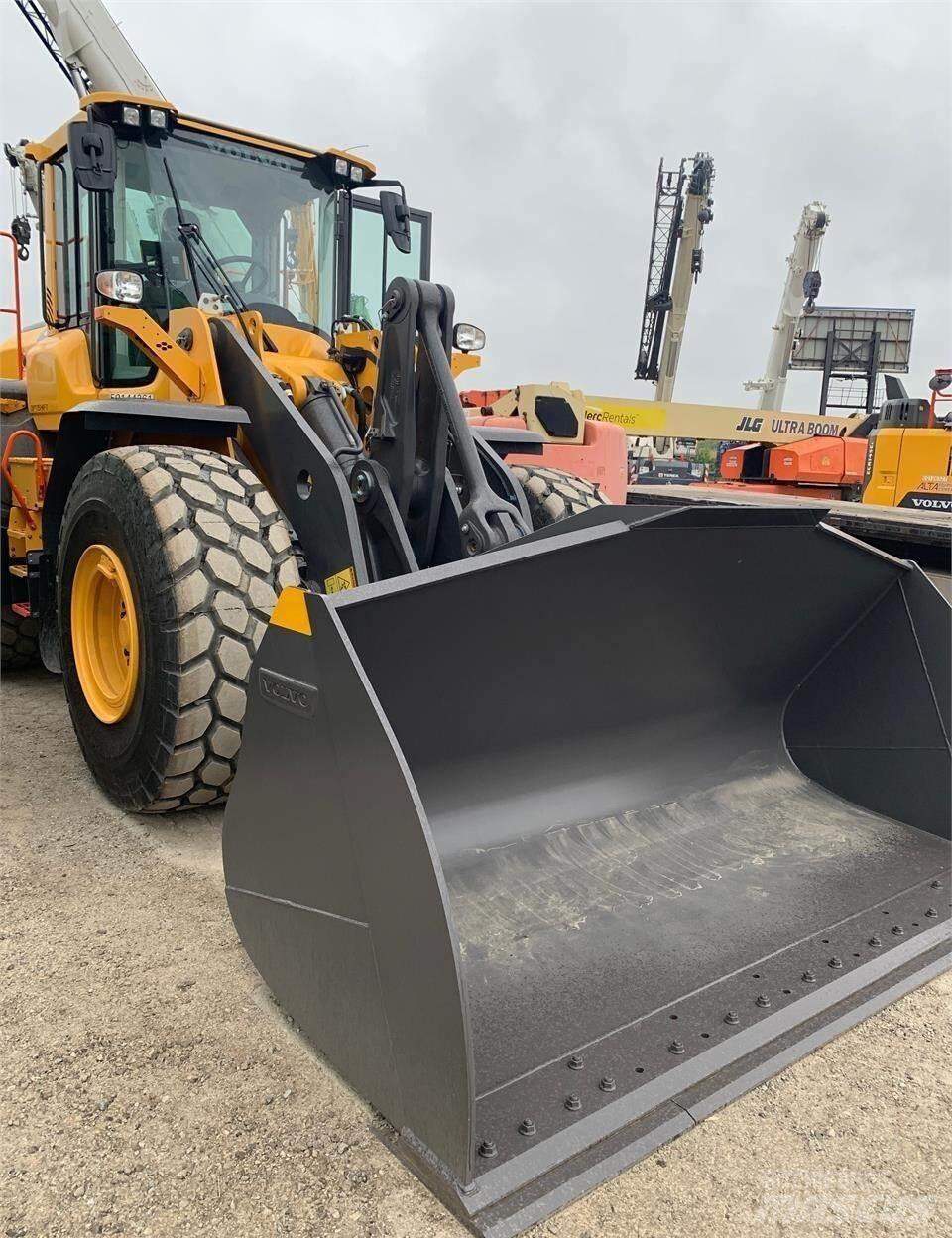 Volvo L120H  휠로우더