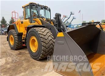Volvo L220H  휠로우더