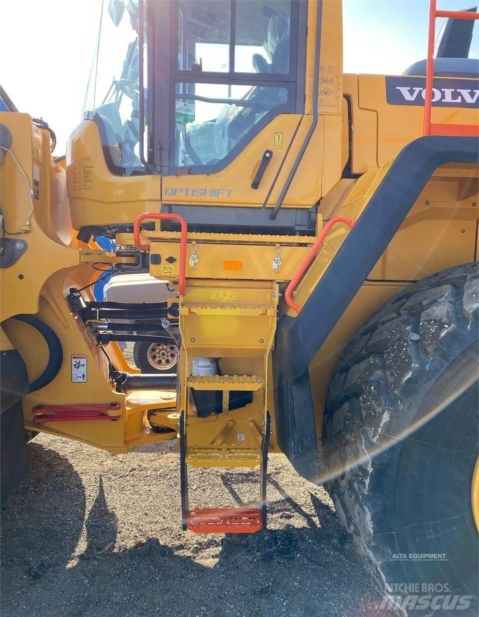 Volvo L220H  휠로우더