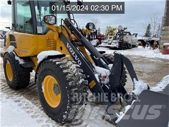 Volvo L25  휠로우더