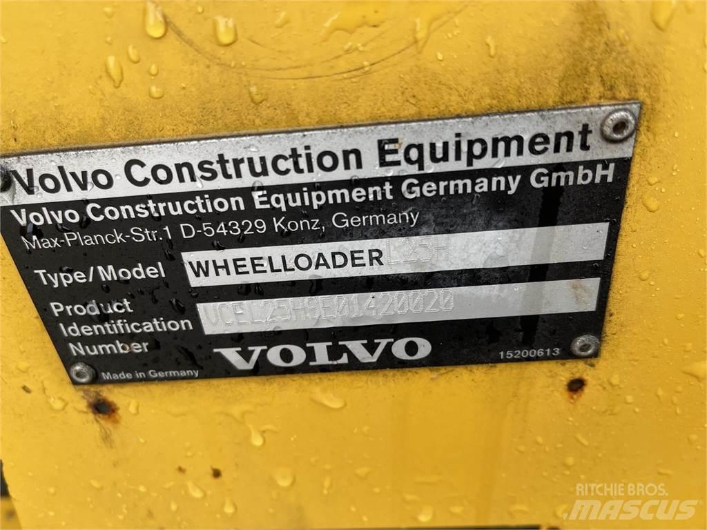 Volvo L25H  휠로우더