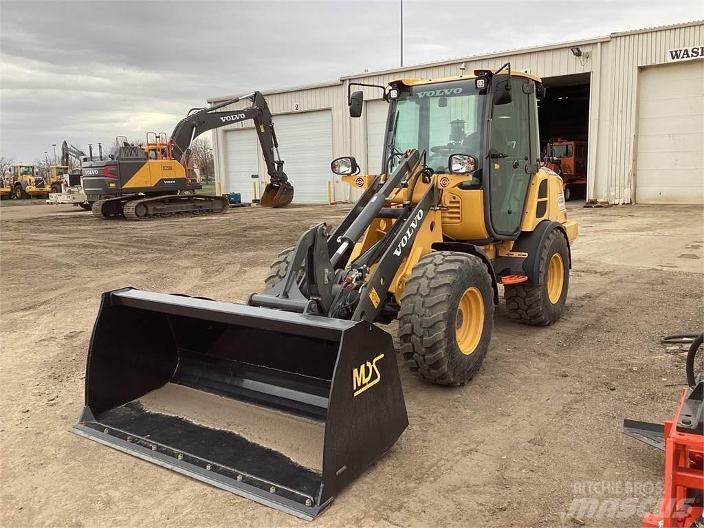 Volvo L25H  휠로우더