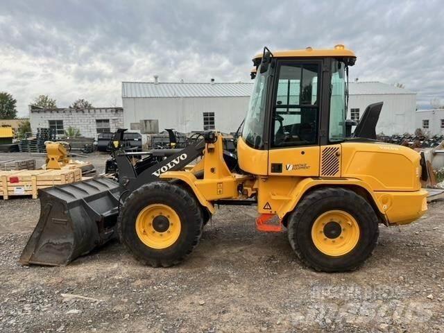 Volvo L30G  휠로우더