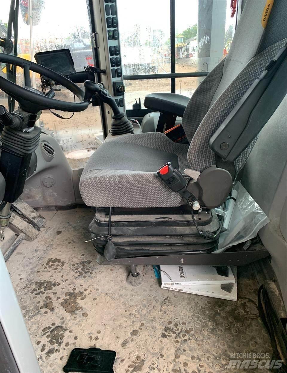Volvo L60H  휠로우더