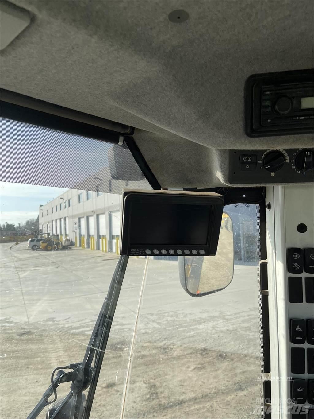 Volvo L70H  휠로우더