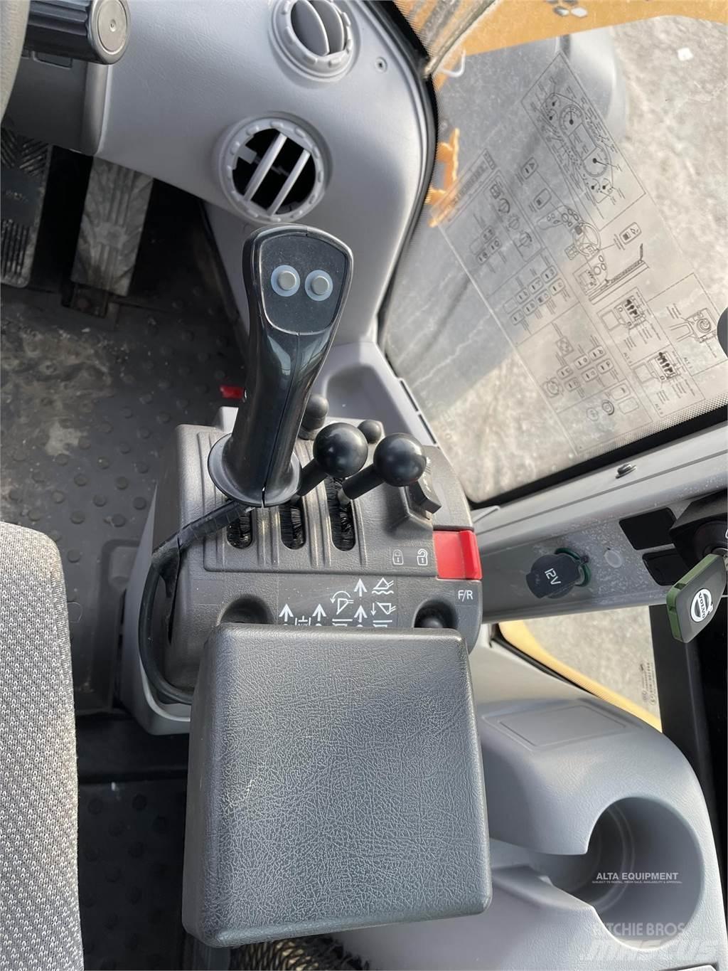 Volvo L70H  휠로우더
