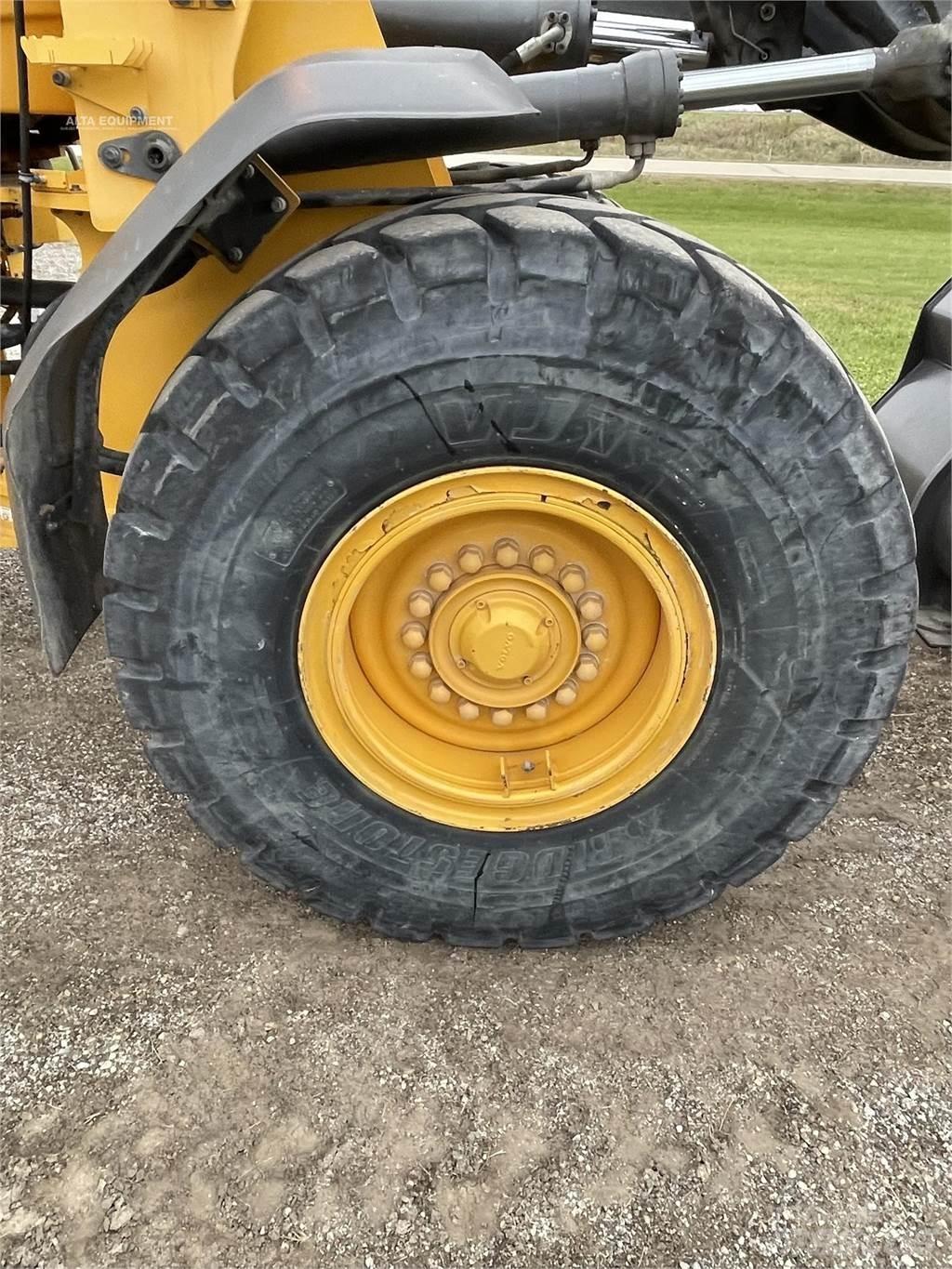 Volvo L70H  휠로우더