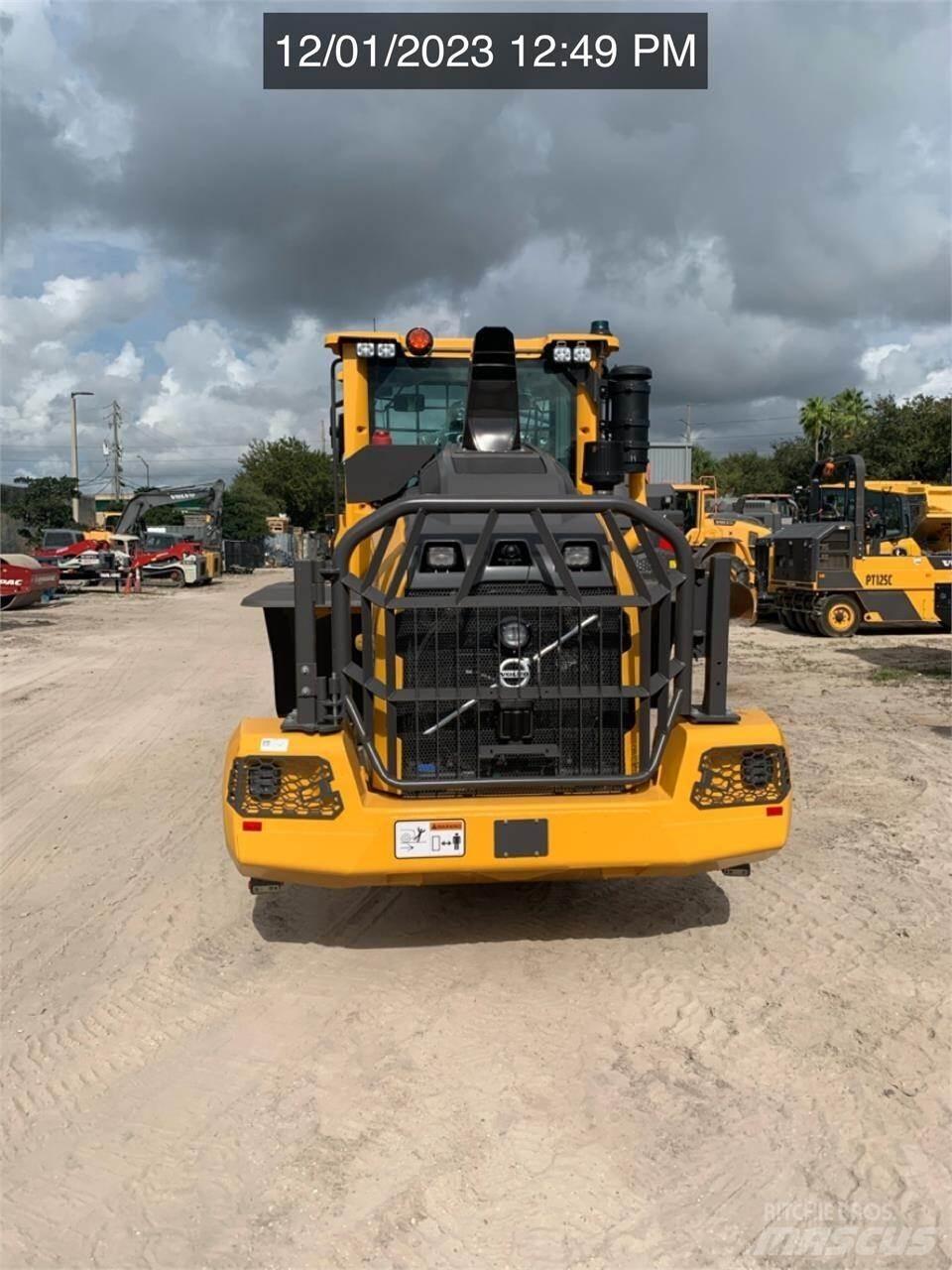 Volvo L90H  휠로우더
