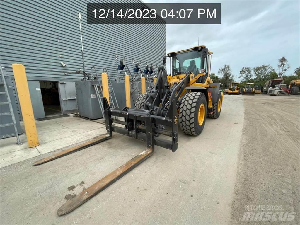 Volvo L90H  휠로우더