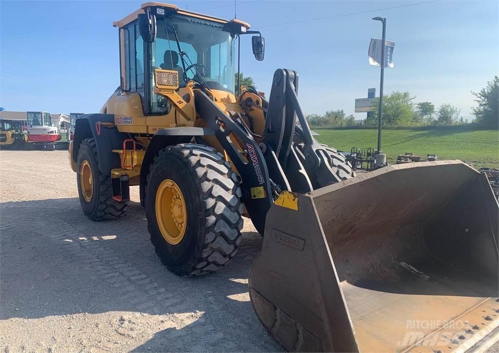 Volvo L90H  휠로우더