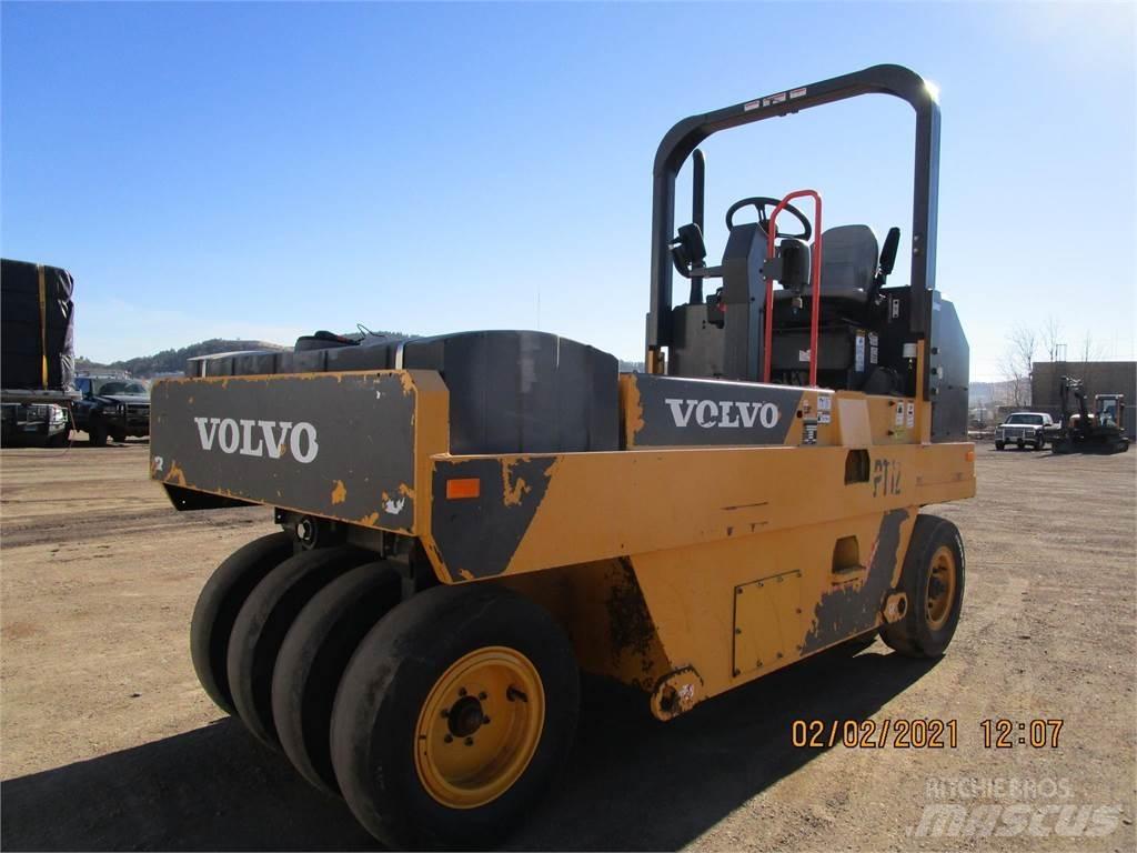 Volvo PT125C 공기 타이어 롤러