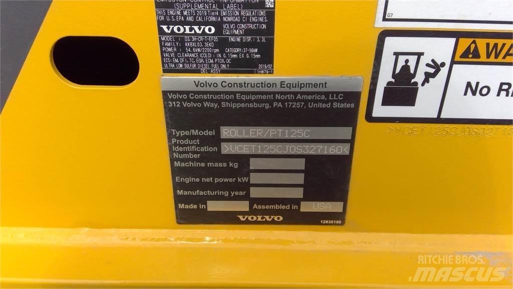 Volvo PT125C 공기 타이어 롤러