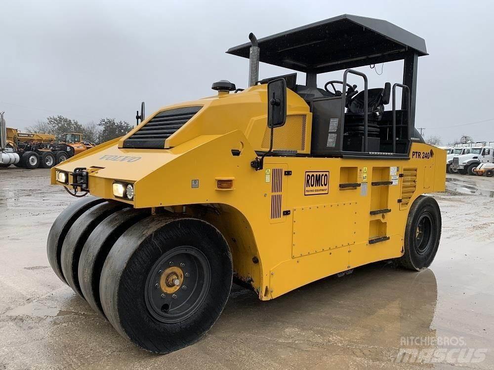 Volvo PTR240 공기 타이어 롤러