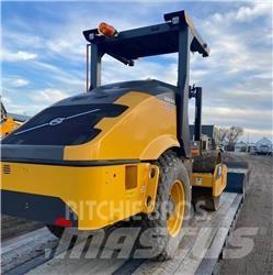 Volvo SD75B 트윈 드럼 롤러