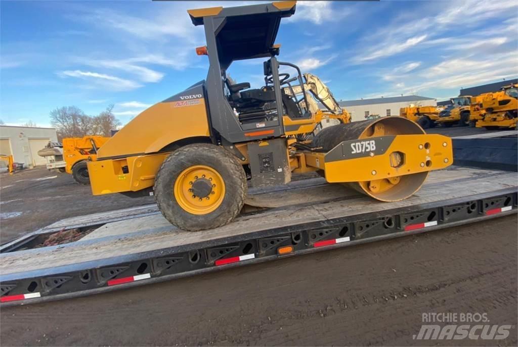 Volvo SD75B 트윈 드럼 롤러