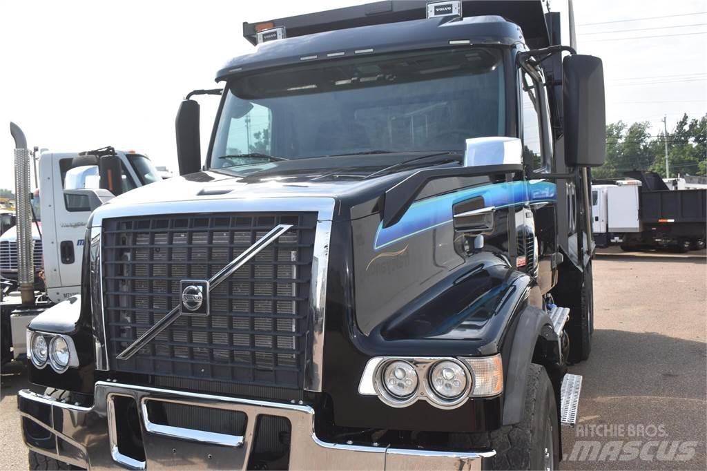 Volvo VHD104F300 덤프 트럭
