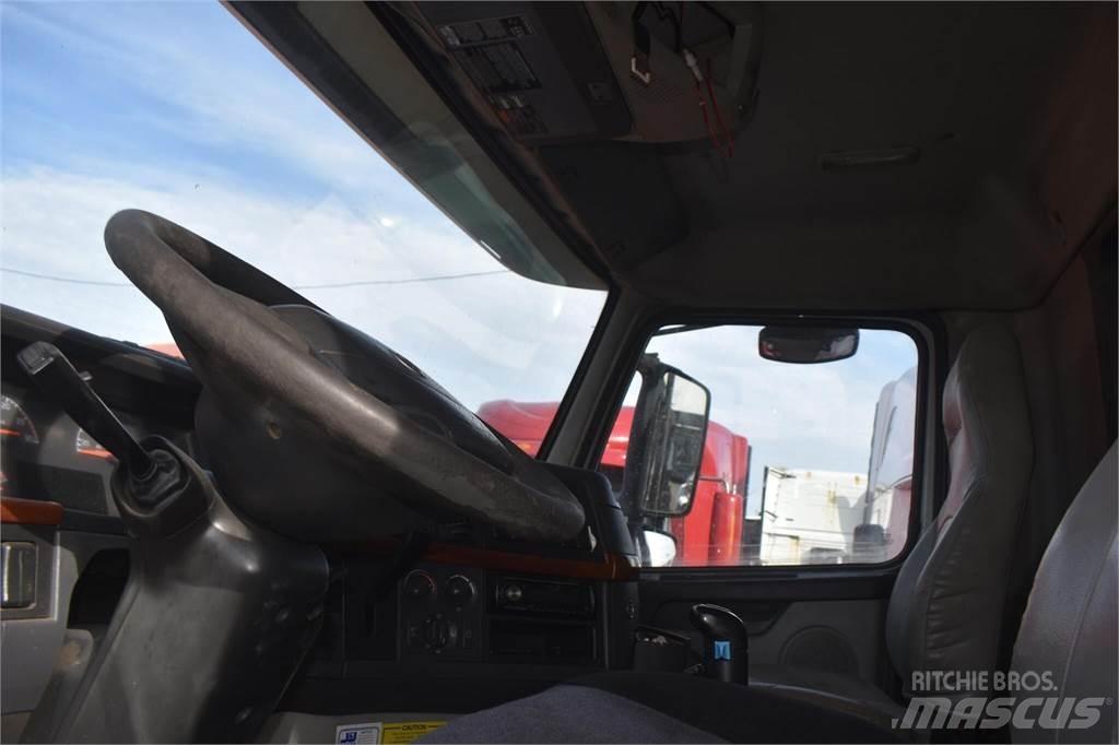 Volvo VHD84B200 덤프 트럭