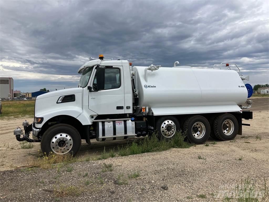 Volvo VHD84F300 탱커 트럭