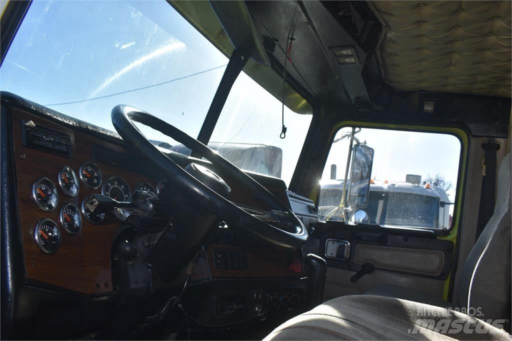 Western Star 4900 덤프 트럭