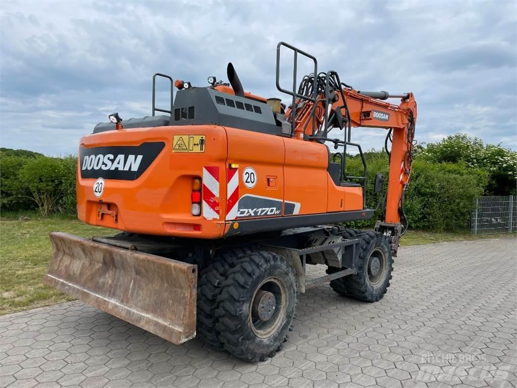 Doosan DX170W-5  휠 굴삭기