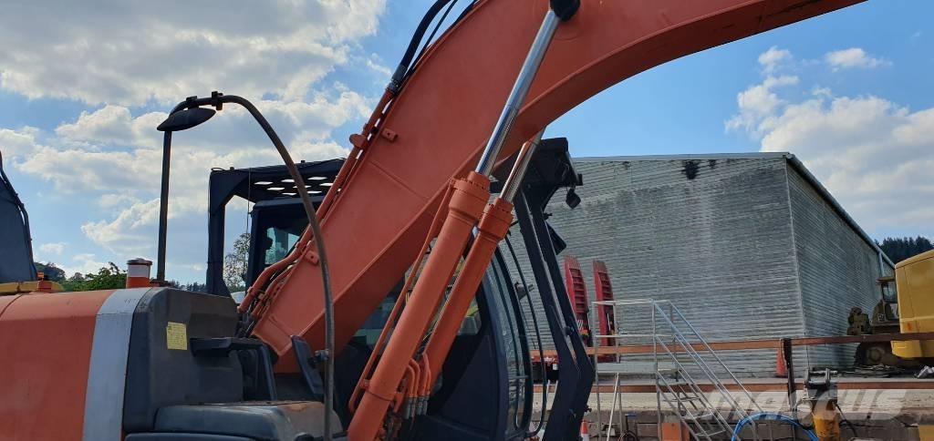 Hitachi ZX 210 LC-3 대형 굴삭기 29톤 이상