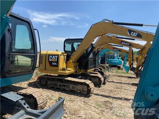 CAT 307E2 대형 굴삭기 29톤 이상