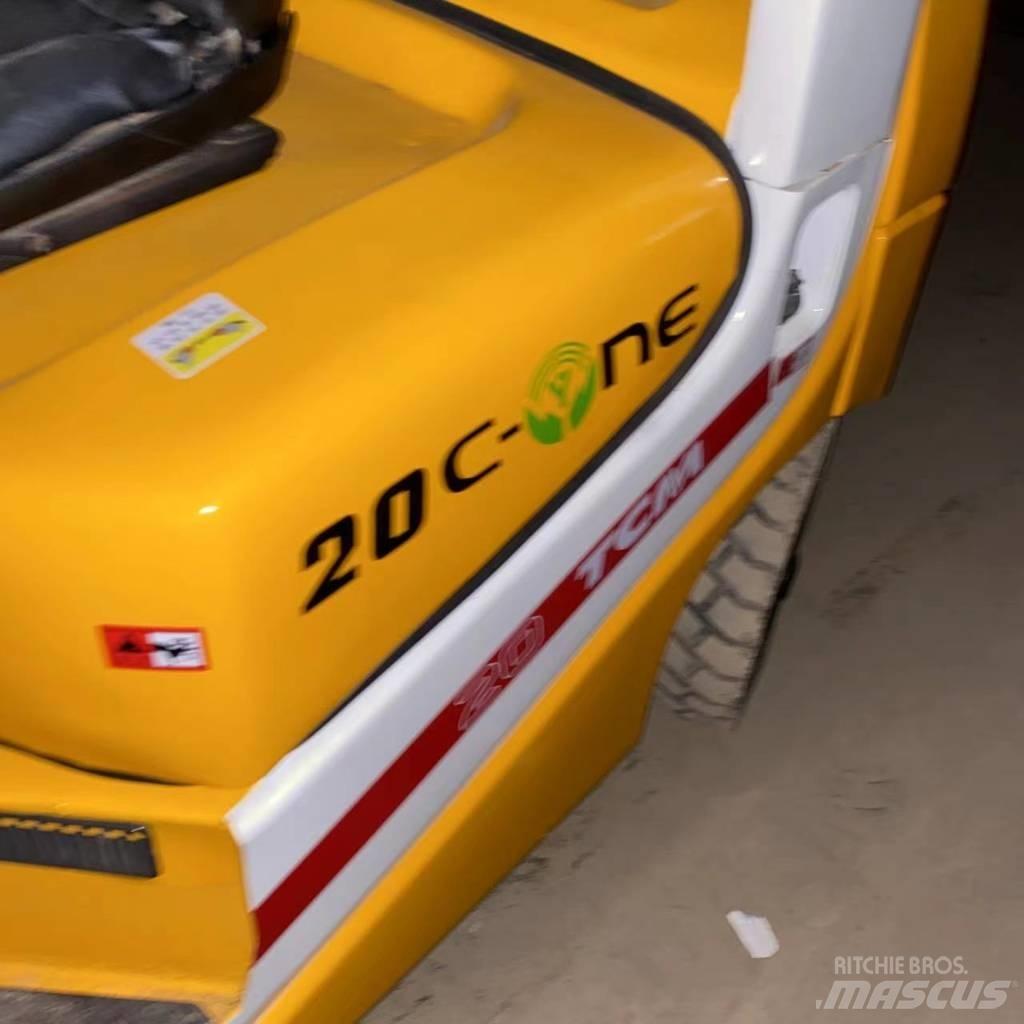 TCM FD 20 디젤 지게차