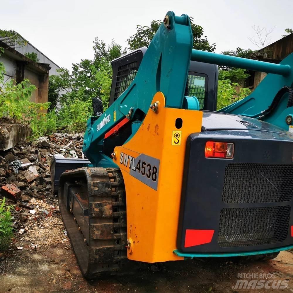 Sunward SWTL 4538  스키드로더