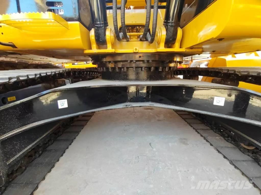 CAT 320 D 대형 굴삭기 29톤 이상