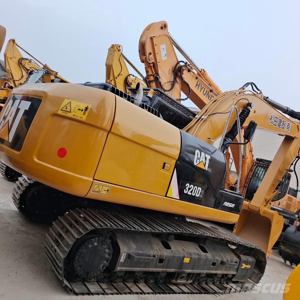 CAT 320 D 2 L 대형 굴삭기 29톤 이상
