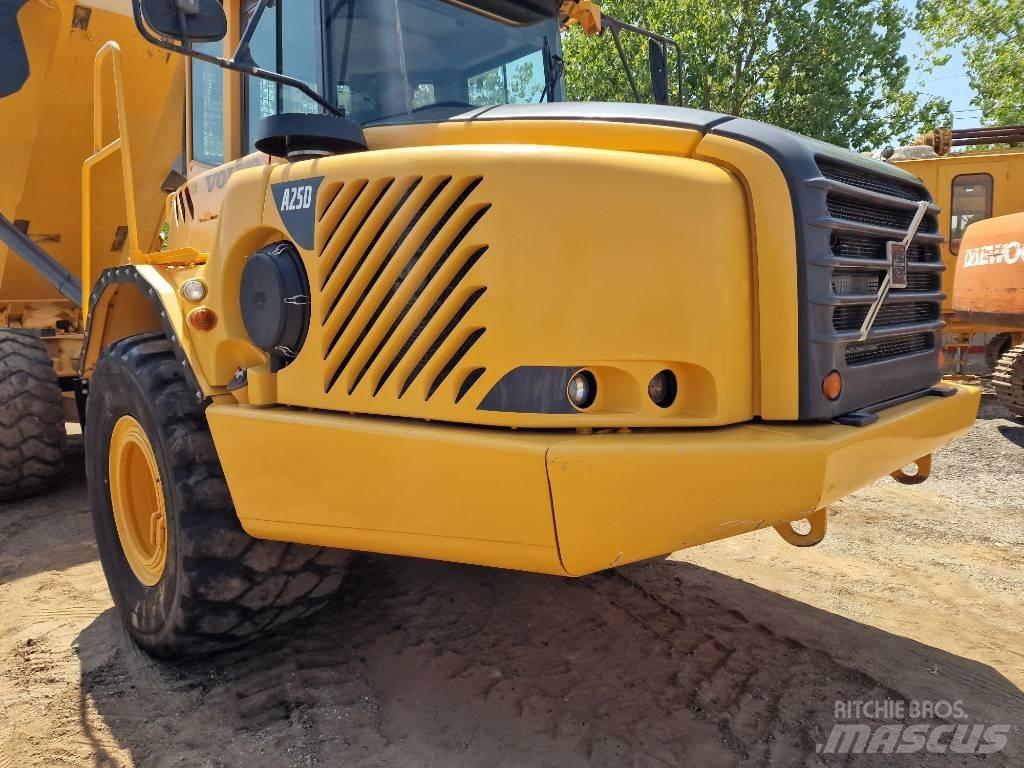 Volvo A 25 D 연결식 홀러