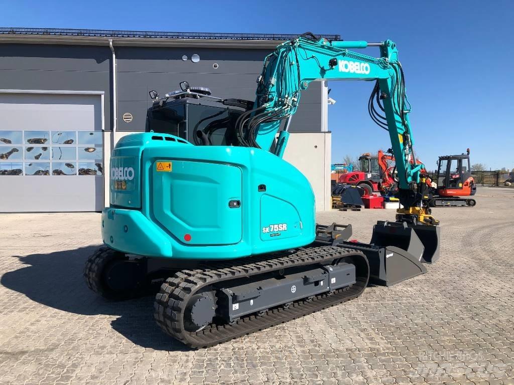 Kobelco SK 75 SR 중형굴삭기 7톤-28톤
