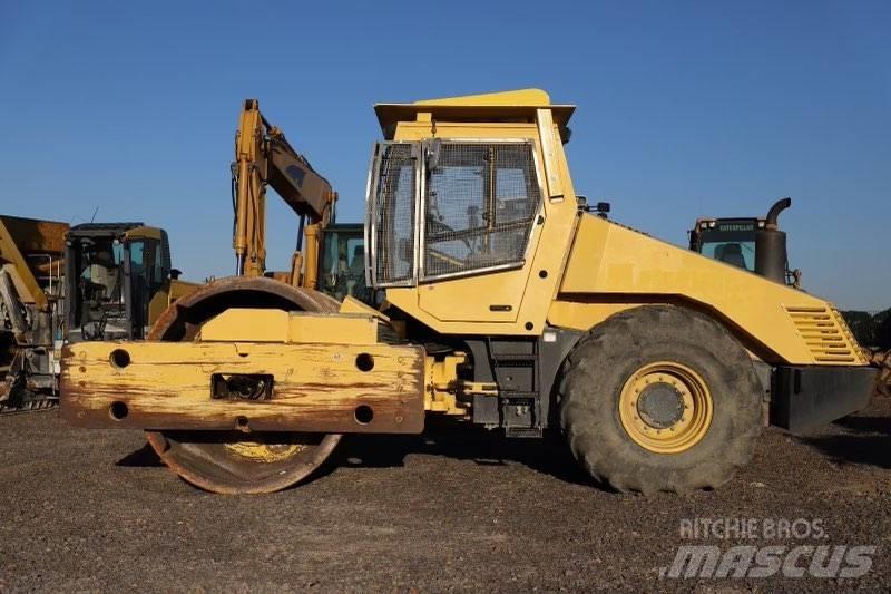 Bomag BW 225 D-3 트윈 드럼 롤러