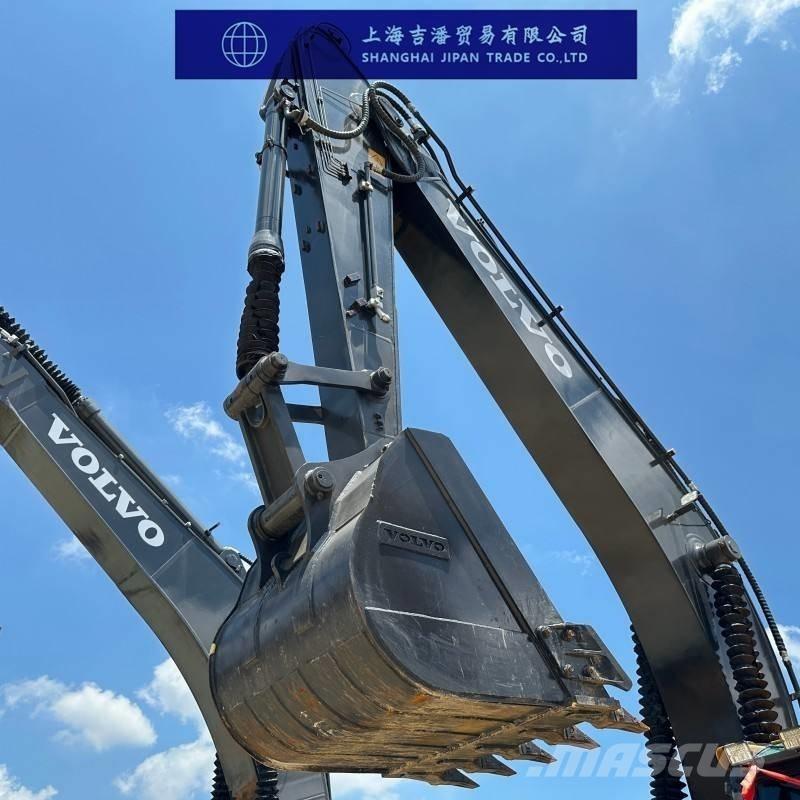 Volvo EC 220 대형 굴삭기 29톤 이상