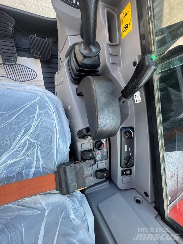 Kubota KX 080-4 중형굴삭기 7톤-28톤