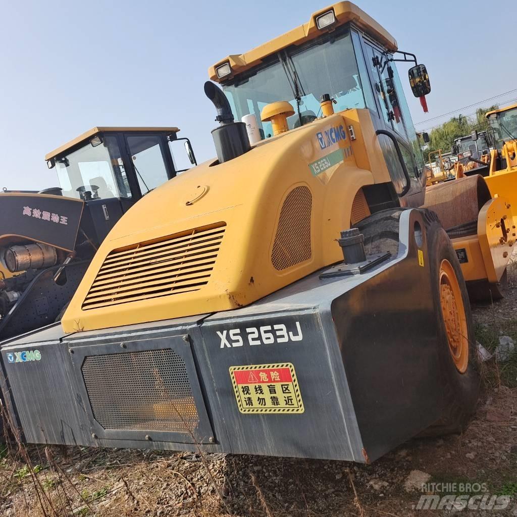 XCMG XS 263 J 싱글 드럼 롤러