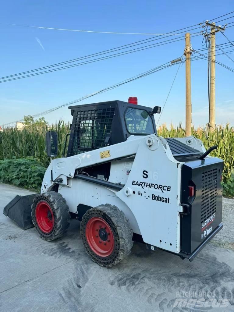 Bobcat S16  스키드로더
