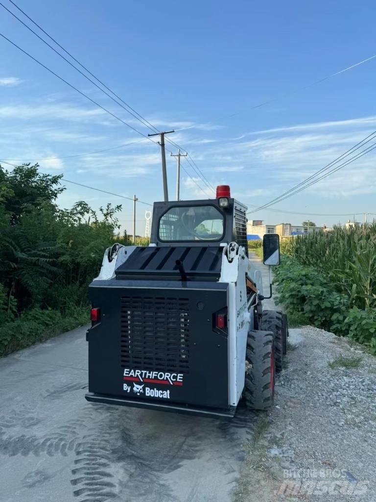 Bobcat S16  스키드로더