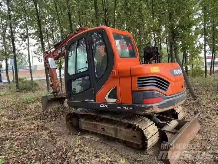 Doosan DX75 대형 굴삭기 29톤 이상