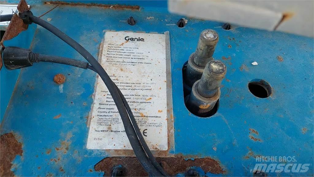 Genie GS1932 가위형 리프트