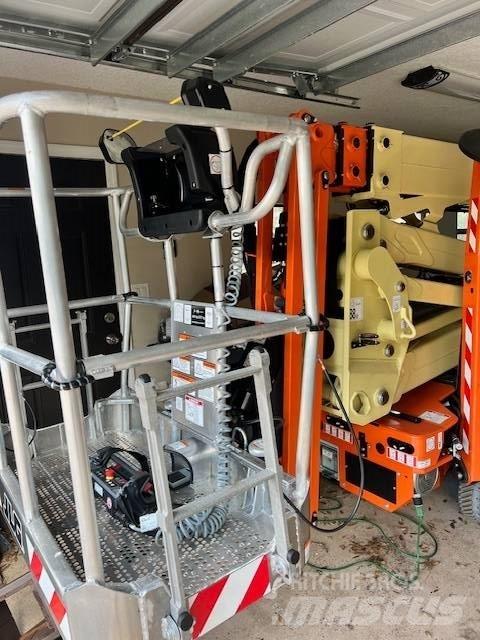 JLG 600AJ BOO 관절형 전동이동 리프트