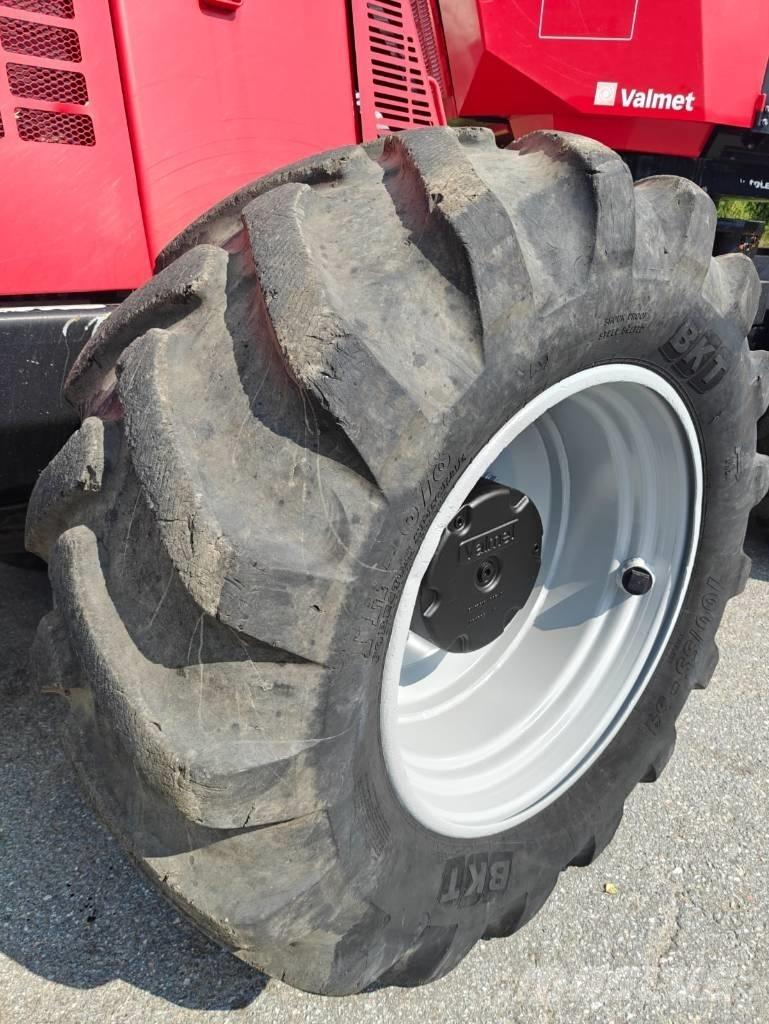 Valmet 901TX 원목 하베스터