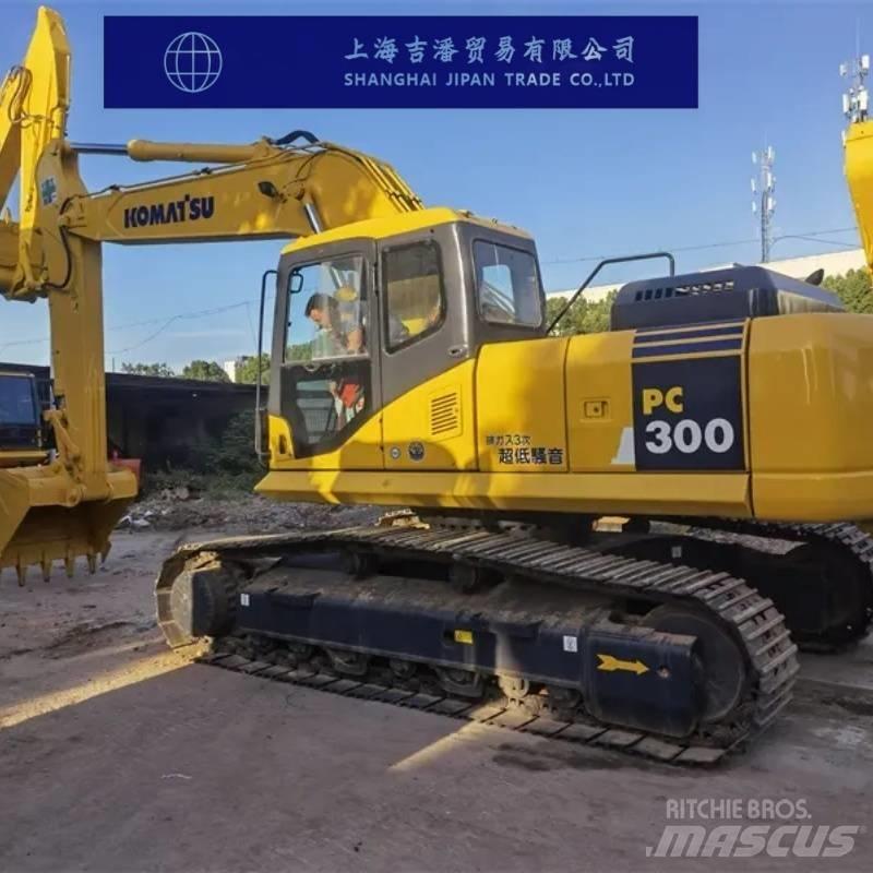 Komatsu PC 300 대형 굴삭기 29톤 이상
