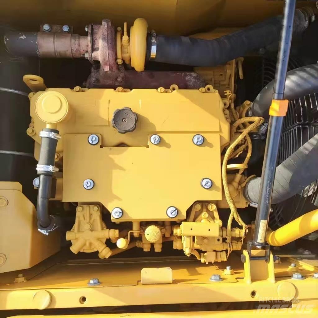 CAT 312 D 대형 굴삭기 29톤 이상