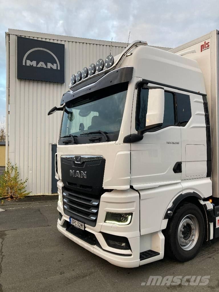 MAN TGX 26.510 탑차 트럭